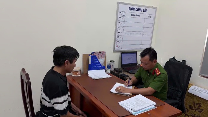 C&ocirc;ng an điều tra vụ shipper bị đ&aacute;nh v&igrave; kh&ocirc;ng cắt l&ocirc;ng ch&oacute; tại TPHCM - Ảnh 1.