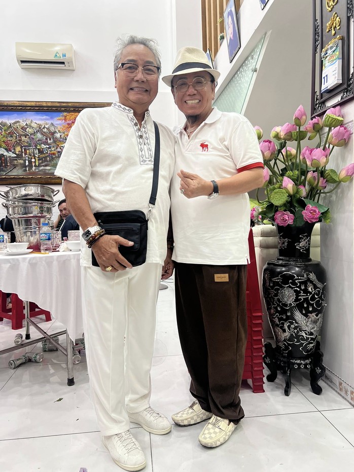 Lệ Thủy, T&ocirc; Kim Hồng, Trang B&iacute;ch Liễu nhớ về Thanh Sang trong ng&agrave;y giỗ - Ảnh 5.