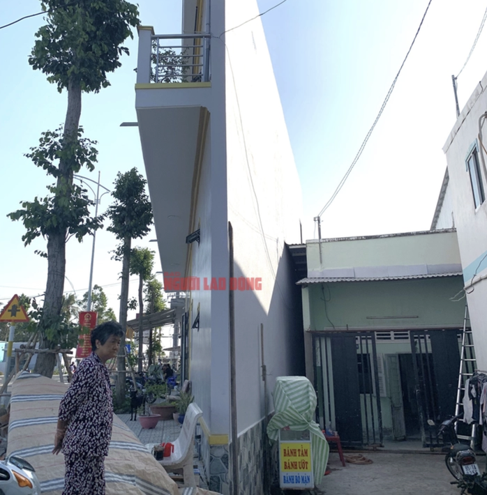 Chủ căn nh&agrave; "kỳ lạ" g&acirc;y x&ocirc;n xao ở Cần Thơ xin cấp giấy chứng nhận quyền sử dụng đất  - Ảnh 2.