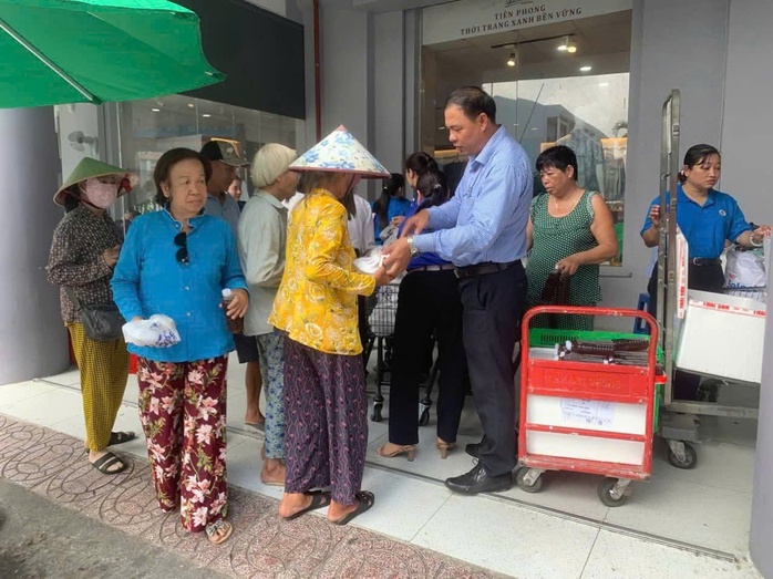 Lan tỏa chương tr&igrave;nh "1.000 c&ocirc;ng tr&igrave;nh chăm lo người lao động v&agrave; an sinh v&igrave; cộng đồng" - Ảnh 1.
