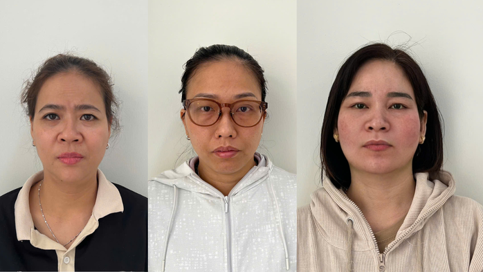 Công an TPHCM bắt 3 phụ nữ cùng thực hiện một hành vi - Ảnh 1.