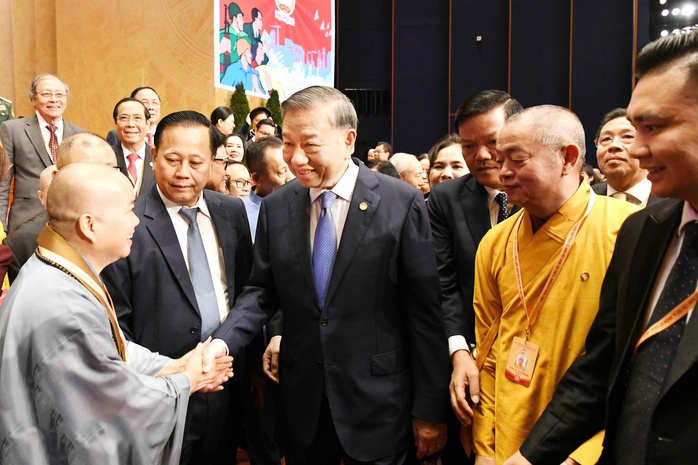 Nh&acirc;n d&acirc;n l&agrave; trung t&acirc;m của c&ocirc;ng cuộc đổi mới - Ảnh 2.