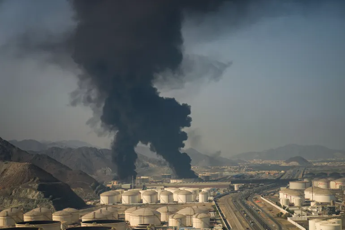 Tại sao Iran "bực m&igrave;nh" UAE? - Ảnh 1.