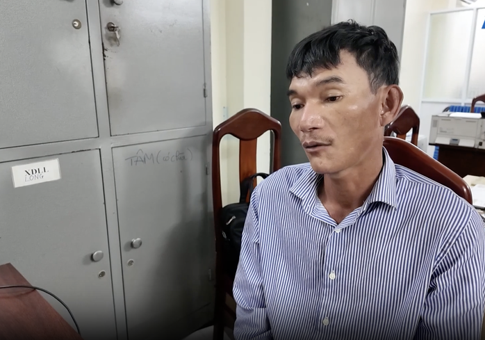 Đối tượng trộm đồ của du kh&aacute;ch ở b&atilde;i biển Nha Trang c&oacute; 4 tiền &aacute;n - Ảnh 2.