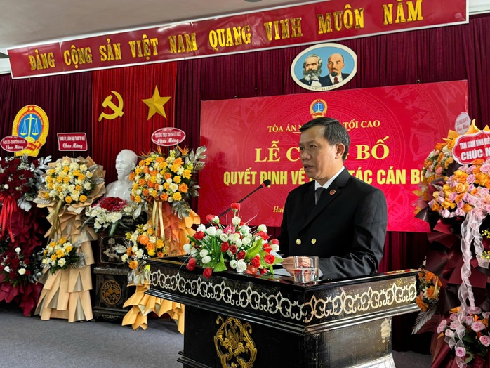 &Ocirc;ng Đặng Quốc Lộc được bổ nhiệm Ch&aacute;nh &aacute;n TAND TP Huế trong nhiệm kỳ 5 năm - Ảnh 2.