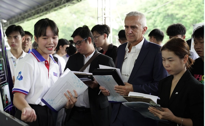 Bộ GD-ĐT triển khai chương tr&igrave;nh khởi nghiệp 2026-2035 - Ảnh 1.
