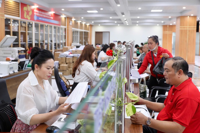 R&uacute;t BHXH một lần: Đa dạng c&aacute;ch nộp, hết cảnh mỏi m&ograve;n chờ đợi - Ảnh 1.