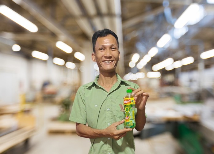 Hàng trăm ngàn người hồi hộp xé nhãn chai mỗi ngày: Điều gì đứng sau các mã trúng thưởng? - Ảnh 5. Hàng trăm ngàn người hồi hộp xé nhãn chai mỗi ngày: Điều gì đứng sau các mã trúng thưởng? - Ảnh 5.