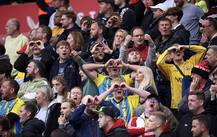 T&igrave;nh tiết ly kỳ nghi &aacute;n "do th&aacute;m đối thủ" của Southampton trước trận play-off - Ảnh 2.