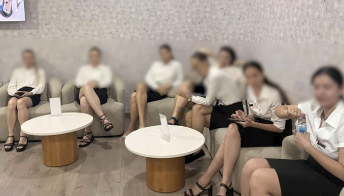 Phát hiện 20 người nước ngoài "làm chui" ở Nha Trang - Ảnh 1.
