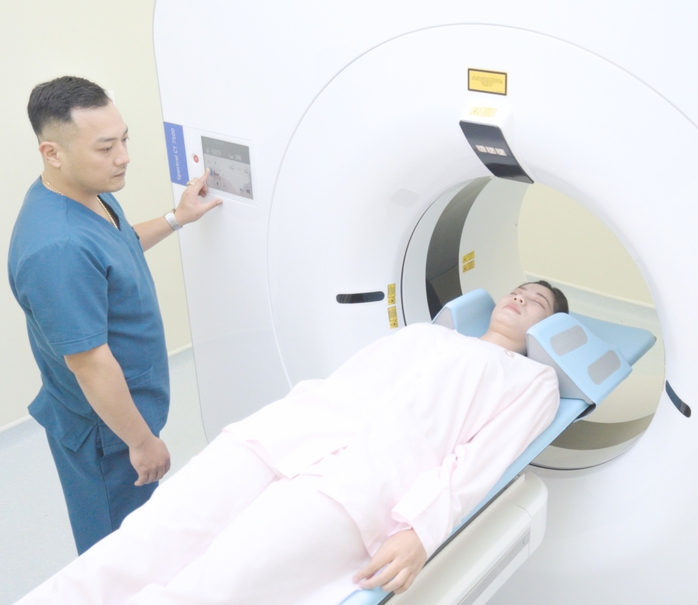 Thứ trưởng Bộ Y Tế Trần Văn Thuấn: Bộ tiêu chuẩn bệnh viện không thể chỉ “nâng cấp câu chữ” - Ảnh 3.