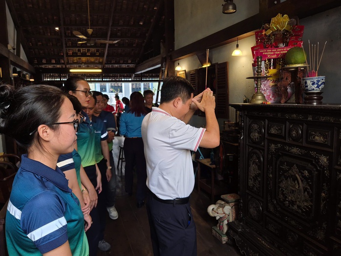 Cà phê cùng lãnh đạo, người lao động góp ý về lương - Ảnh 3.