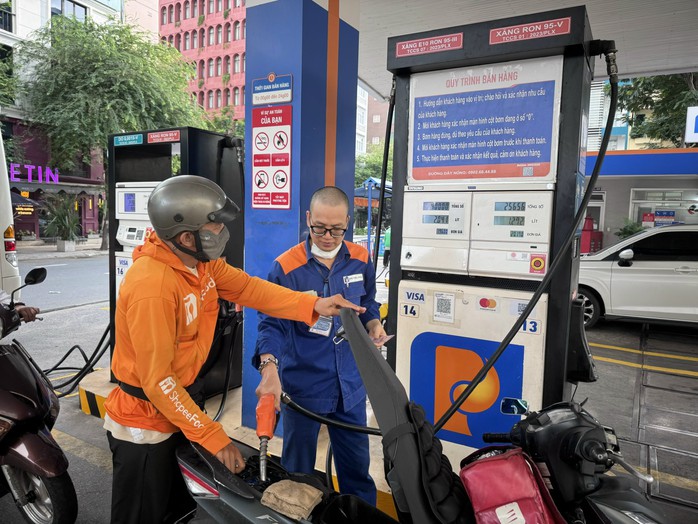 Xăng E10 sẵn s&agrave;ng cung ứng - Ảnh 1.