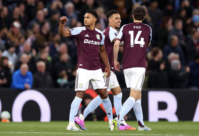 Aston Villa bay bổng trời &Acirc;u sau m&agrave;n bắn hạ Liverpool - Ảnh 4.