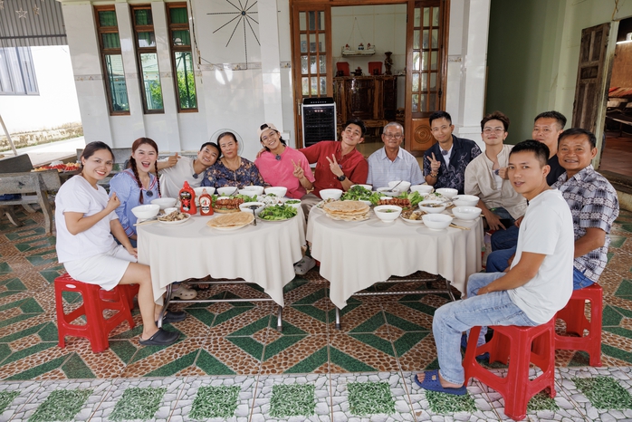 M&ocirc; h&igrave;nh Cast++ trong "Qu&aacute;n Nh&agrave; Haha": Khi truyền h&igrave;nh thực tế ng&agrave;y c&agrave;ng s&aacute;ng tạo    - Ảnh 2.