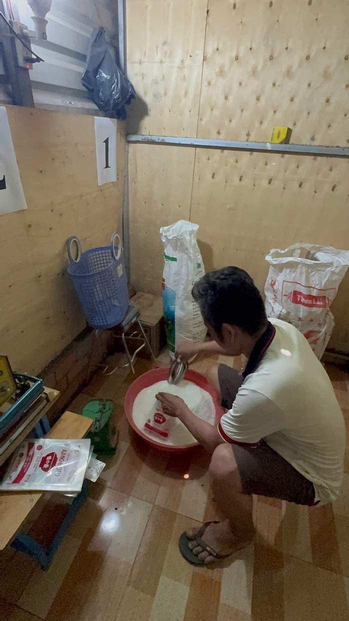 Bà trùm bột ngọt giả ở TPHCM điều hành đàn em hoạt động ra sao? - Ảnh 5.