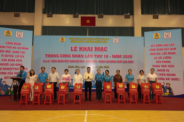 C&ocirc;ng đo&agrave;n phường Xu&acirc;n H&ograve;a tiếp sức người lao động trong Th&aacute;ng C&ocirc;ng nh&acirc;n - Ảnh 2.
