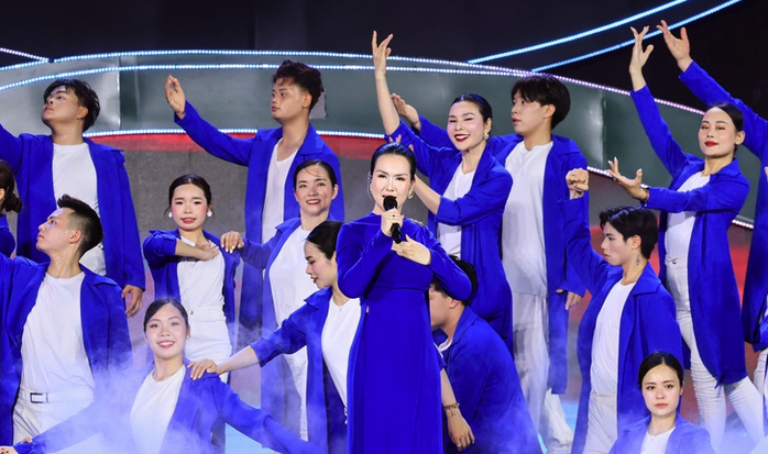 Khai mạc M&ugrave;a du lịch Th&aacute;i Nguy&ecirc;n: Bản giao hưởng "Hồ tr&ecirc;n n&uacute;i - Tr&agrave; trong m&acirc;y" - Ảnh 6.