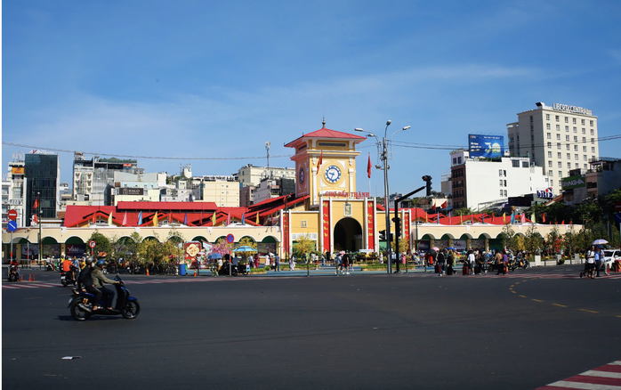 Cuộc thi &ldquo;T&ocirc;i y&ecirc;u th&agrave;nh phố của t&ocirc;i&rdquo;: Nửa thế kỷ s&aacute;ng bừng nốt son nghĩa t&igrave;nh - Ảnh 1.