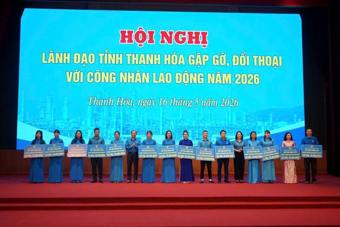 Đối thoại với c&ocirc;ng nh&acirc;n ở Thanh H&oacute;a: Cần thường xuy&ecirc;n tiếp nhận &yacute; kiến gửi tỉnh giải quyết - Ảnh 6.