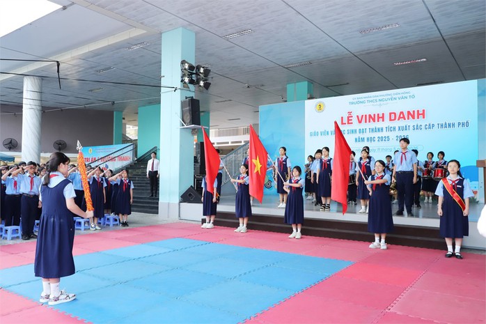 Thêm trường THCS nổi tiếng ở TPHCM công bố kế hoạch tuyển sinh lớp 6 kèm một loạt yêu cầu  - Ảnh 1.
