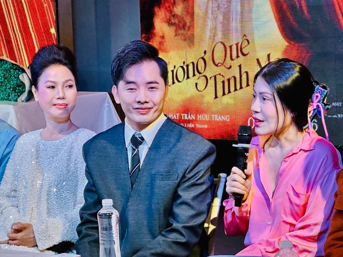 NSƯT Kim Tử Long đạo diễn liveshow "L&ecirc; Hậu - Hương qu&ecirc; t&igrave;nh mẹ" - Ảnh 5.