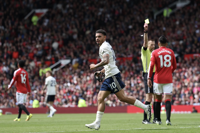 Thắng Nottingham Forest, Man United về đ&iacute;ch thứ ba Ngoại hạng Anh - Ảnh 7.