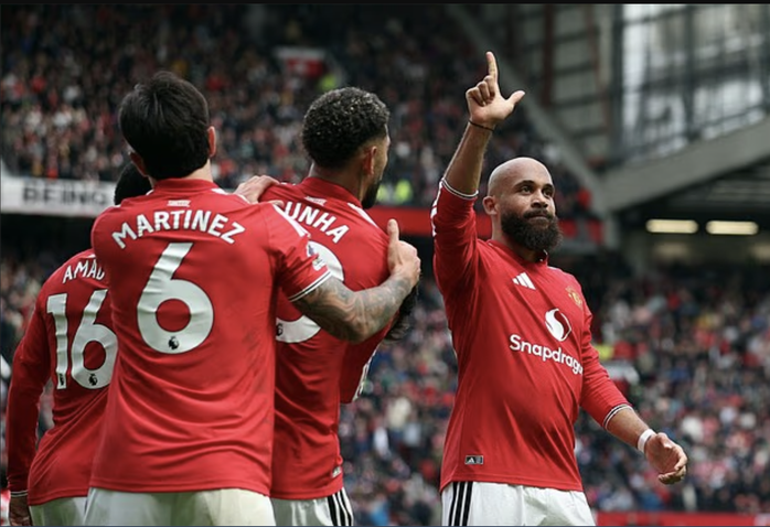 Thắng Nottingham Forest, Man United về đ&iacute;ch thứ ba Ngoại hạng Anh - Ảnh 6.