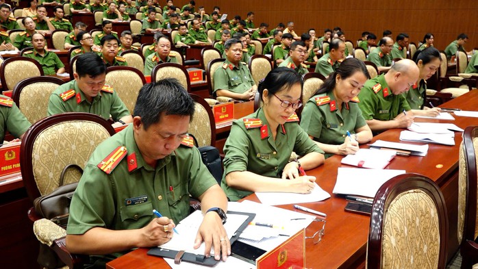 Mệnh lệnh của Giám đốc Công an TPHCM trong cao điểm 45 ngày - Ảnh 1.