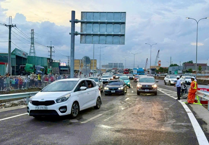 Thông xe toàn tuyến cao tốc Biên Hòa - Vũng Tàu 2026 - Ảnh 1. Thông xe toàn tuyến cao tốc Biên Hòa - Vũng Tàu 2026 - Ảnh 1.