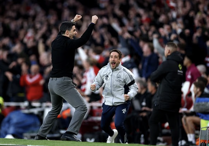 Arsenal thắng Burnley tại Emirates, chạm tay ngôi vô địch Ngoại hạng - Ảnh 3.