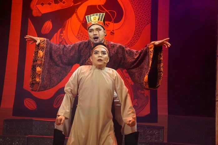 Lê Hoàng Nghi, Lâm Thị Kim Cương, Kim Tiến - Sức trẻ làm nóng sàn diễn cải lương - Ảnh 2.