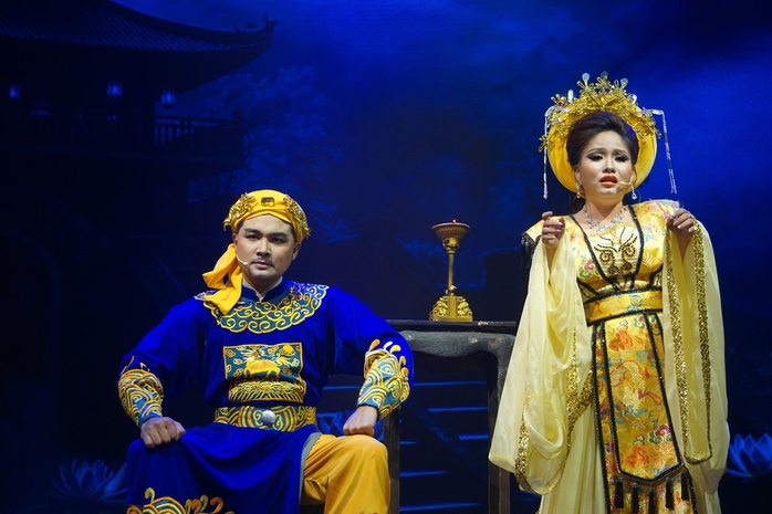 Lê Hoàng Nghi, Lâm Thị Kim Cương, Kim Tiến - Sức trẻ làm nóng sàn diễn cải lương - Ảnh 4.