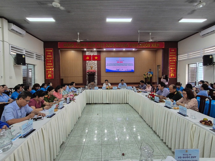 Chăm lo chu đáo đời sống tinh thần, vật chất cho đoàn viên, lao động - Ảnh 7.
