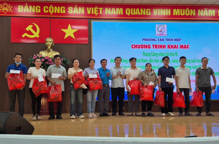 Chăm lo chu đáo đời sống tinh thần, vật chất cho đoàn viên, lao động - Ảnh 6.