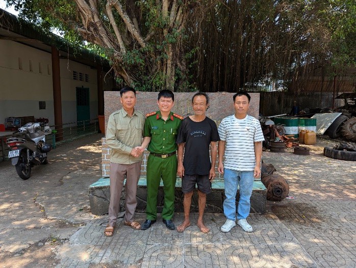 Giúp người đàn ông đi lạc đoàn tụ với gia đình sau 14 năm ‘biệt tích’ - Ảnh 1.