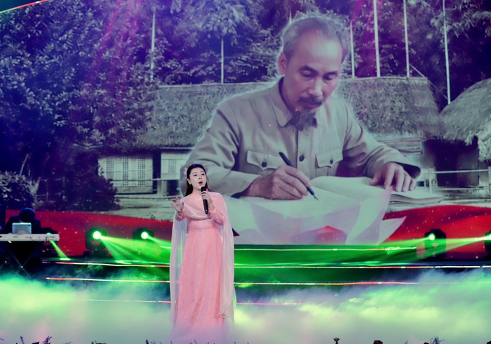 "S&aacute;ng m&atilde;i t&ecirc;n Người" lan tỏa niềm tự h&agrave;o d&acirc;n tộc - Ảnh 5.