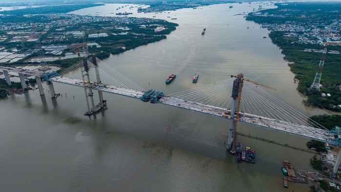 Th&ocirc;ng tin nổi bật ở TPHCM: Biểu dương điển h&igrave;nh học B&aacute;c, loạt dự &aacute;n hơn 10 tỉ USD, CSGT siết vi phạm - Ảnh 4.