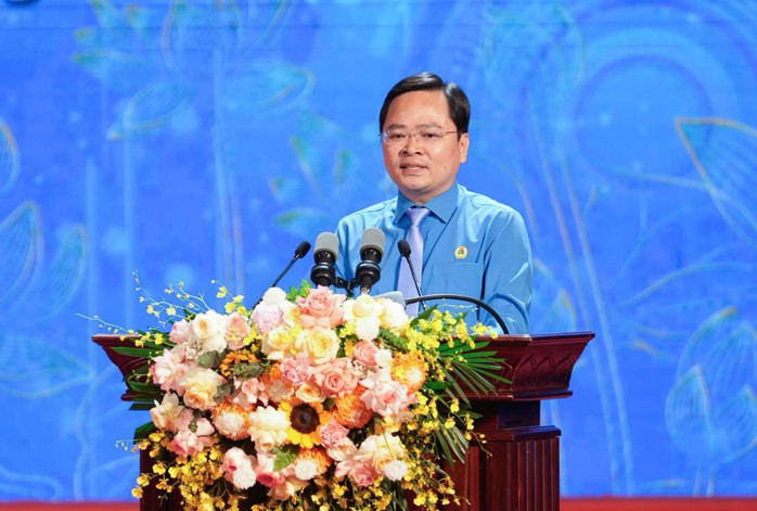 Khen thưởng 131 tập thể, c&aacute; nh&acirc;n c&oacute; th&agrave;nh t&iacute;ch xuất sắc trong học tập v&agrave; l&agrave;m theo B&aacute;c - Ảnh 2.
