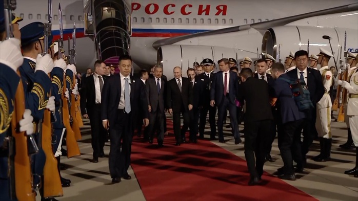 Tổng thống Nga Vladimir Putin đến Bắc Kinh - Ảnh 2. Tổng thống Nga Vladimir Putin đến Bắc Kinh - Ảnh 2.