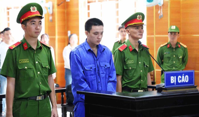 Thanh niên nhận án tù chung thân vì vận chuyển ma túy tại TPHCM - Ảnh 1.
