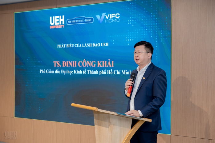 Chân dung 3 nhà lãnh đạo của ĐH Kinh tế TPHCM vừa được bổ nhiệm - Ảnh 3.