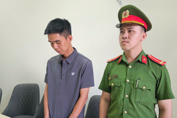 Khởi tố đối tượng lừa đảo đất đai chiếm đoạt 138 triệu đồng tại Đắk Lắk - Ảnh 1. Khởi tố đối tượng lừa đảo đất đai chiếm đoạt 138 triệu đồng tại Đắk Lắk - Ảnh 1.