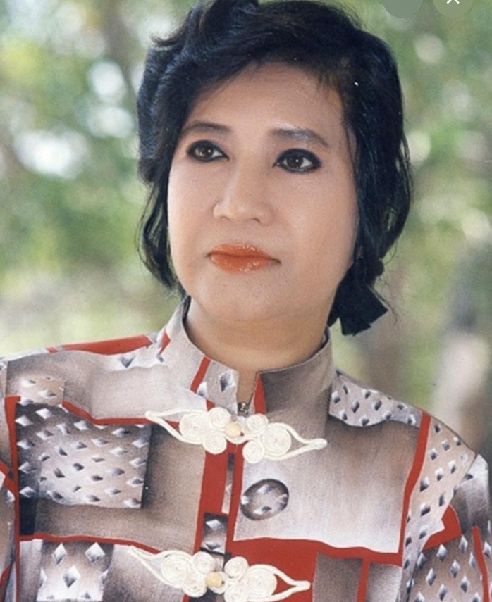 Nghệ sĩ Ho&agrave;i Thanh với bức ảnh hiếm hoi về nữ t&aacute;c giả kịch bản "Nhuỵ Kiều tướng qu&acirc;n" - Ảnh 3.