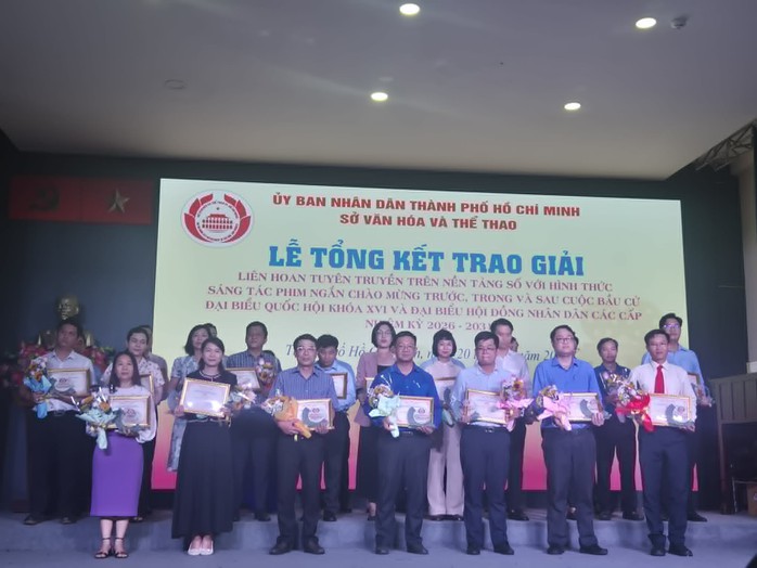 "Niềm tin" thắng lớn s&aacute;ng t&aacute;c phim ngắn tuy&ecirc;n truyền bầu cử - Ảnh 9.