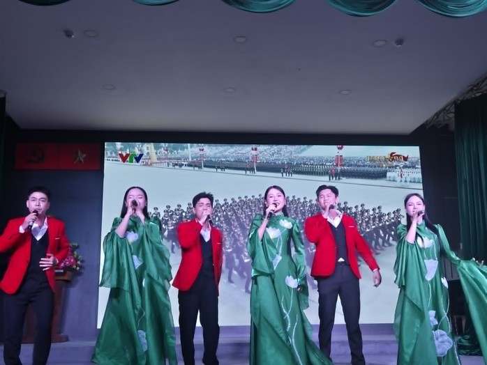 "Niềm tin" thắng lớn s&aacute;ng t&aacute;c phim ngắn tuy&ecirc;n truyền bầu cử - Ảnh 2.