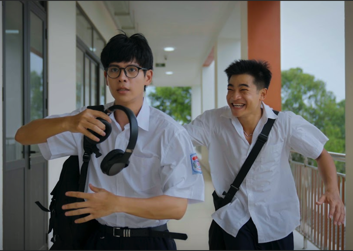 Những g&oacute;c khuất, sang chấn t&acirc;m l&yacute; "Ph&iacute;a b&ecirc;n kia th&agrave;nh phố" - Ảnh 1.