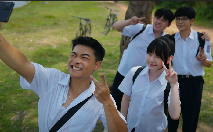 Những g&oacute;c khuất, sang chấn t&acirc;m l&yacute; "Ph&iacute;a b&ecirc;n kia th&agrave;nh phố" - Ảnh 3.