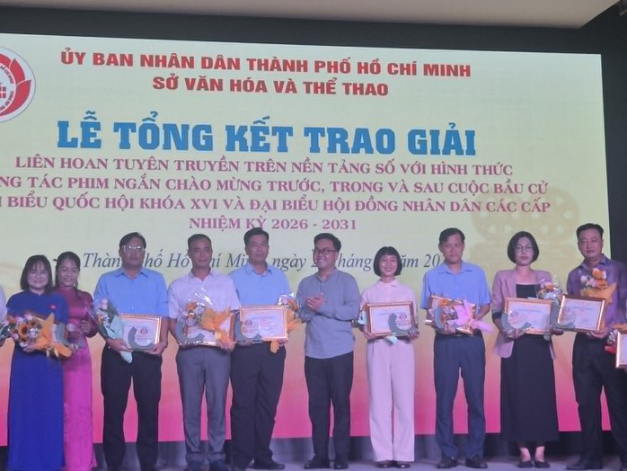 "Niềm tin" thắng lớn s&aacute;ng t&aacute;c phim ngắn tuy&ecirc;n truyền bầu cử - Ảnh 8.