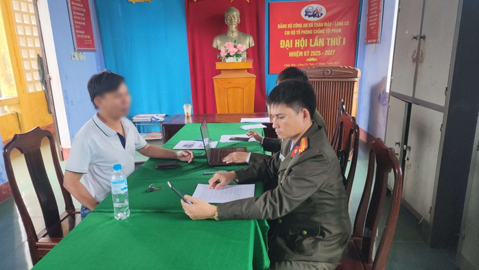 C&ocirc;ng an TP Huế răn đe 45 trường hợp tương t&aacute;c th&ocirc;ng tin xấu tr&ecirc;n mạng x&atilde; hội - Ảnh 1.